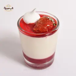 دسر پاناکوتا لیوانی