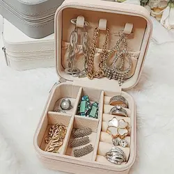 کیف اکسسوری و جواهرات کوچک