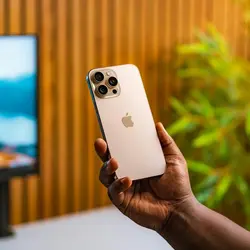 گوشی طرح آیفون 16 پرومکس برند کلون iphone 16 pro max  دو سیم کارت رم 8 (فول کپی)