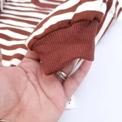 پیشبندی قهوه ای