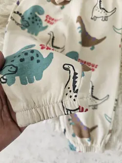 بلوزشلوار دورس دایناسوری اچ اند ام