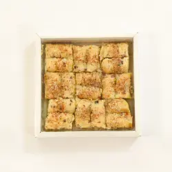 باقلوا شیر و عسل 1 کیلوگرمی