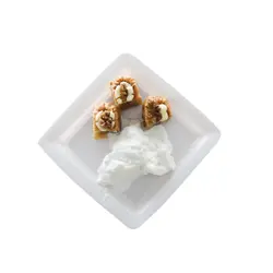 مخلوط 500گرم باقلوا مخصوص+250گرم سرشیر