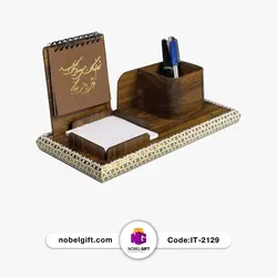 تقویم رومیزی 1403 چوبی طرح خاتم