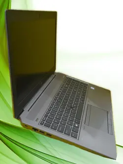 لپ تاپ رندر و گیم استوک hp zbook 15 g5 نسل نهم رم 16 512SSD گرافیک 4 گیگ