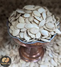 تخمه کدو شور ساده