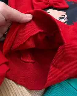 بلوز شلوار دختر مو فرفری