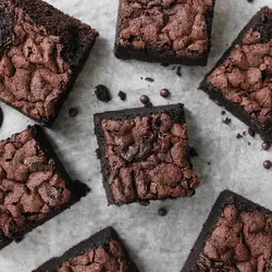 براونی شکلاتی کلاسیک