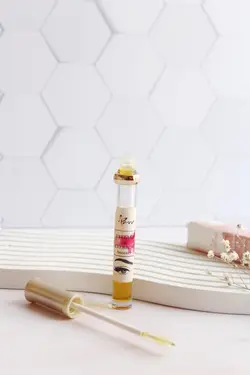 روغن تقويت كننده مژه و ابرو پاراد