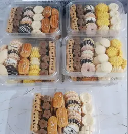 ظرف نیم کیلویی شیرینی