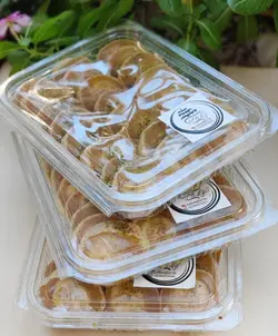 ظرف نیم کیلویی شیرینی