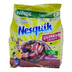 کورن فلکس ( غلات صبحانه ) توپی و بالشتی شکلاتی و توت فرنگی نستله نسکوییک 310 گرم