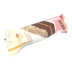 کیک اسفنجی کاکائویی دو لایه با کرم کارامل و تزیین کنجد نظری 60 گرم