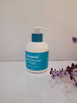 کرم مرطوب کننده دست و ناخن برگامیا مدل کلاژن