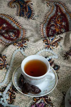 عکس فنجان چای و خرما- ماه رمضان