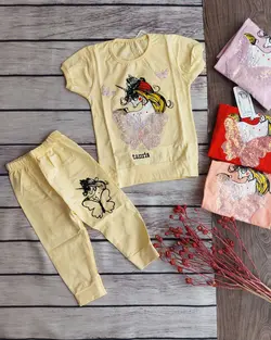 تیشرت و شلوارک تک شاخ پولکی