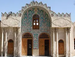 تأثیرپذیری تزیینات معماری کرمان از فرهنگ ایرانی، هندی و چینی