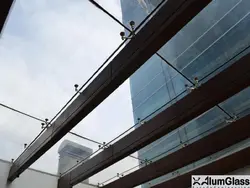 نمای شیشه ای اسپایدر ؛ اتصالات عنکبوتی ( دو پاورپوینت )