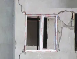 مخاطرات ناشی از اجرای قطعات الحاقی در زلزله ( دیوار، نما ، سقف کاذب و … )