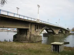 پل قدیمی غازیان انزلی