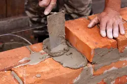 ساختمان با مصالح بنایی