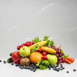 عکس با کیفیت تبلیغاتی کوه میوه و سبزیجات در بک گراند سفید