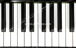 عکس با کیفیت تبلیغاتی پیانو کلاسیک