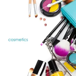 عکس با کیفیت تبلیغاتی کیف لوازم آرایش و براش های سایه و رژ گونه و ابرو و لاک