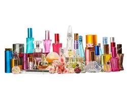 عکس با کیفیت تبلیغاتی انواع شیشه ها و ظروف رنگارنگ عطر و ادکلن