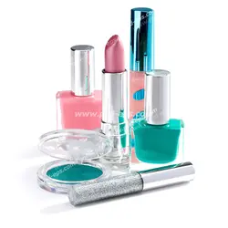 عکس با کیفیت تبلیغاتی لاک و رژ لب وخط و سایه با تم سبز و صورتی