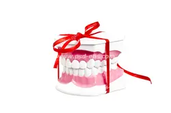 عکس با کیفیت تبلیغاتی دندان مصنوعی روبان پیچ شده