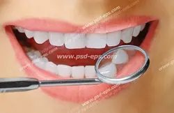 عکس با کیفیت تبلیغاتی چک دندان های فک بالا با آینه