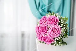 عکس با کیفیت تبلیغاتی دسته گل عروس با گل های رز صورتی