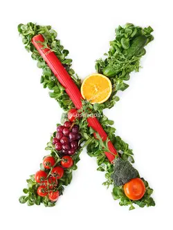 عکس با کیفیت تبلیغات حرف انگلیسی با میوه ها و سبزیجات