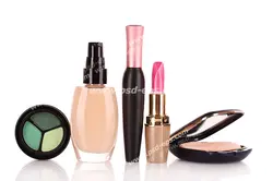 عکس با کیفیت لوازم آرایش چیده شده در کنار هم شامل سایه چشم ، کرم پودر ، ریمل ، رژ لب و رژ گونه