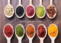 عکس با کیفیت ادویه جات پودر شده در قاشق های چوبی بامبو بر روی چوب