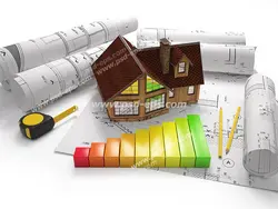 عکس با کیفیت ماکت خانه به همراه متر و مداد نقشه کشی و علامت مصرف انرژی بر روی پلان های نقشه کشی