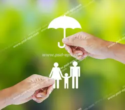 عکس با کیفیت نمادین حمایت از خانواده با تصویر کاردستی چتر بر سر خانواده