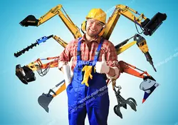 عکس با کیفیت مهندس ساختمان سازی با لباس مخصوص و کلاه ایمنی همراه با ابزارآلات نقشه کشی و ساختمان سازی مانند مته و دسته تاور کرین و جرثقیل و غیره با زمینه آبی روشن