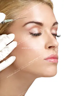 عکس با کیفیت تبلیغات تزریق ژل و بوتاکس جهت از بین بردن چروک و خطوط پیشانی ویژه بانوان