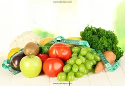 عکس با کیفیت سیفی جات و میوه های مختلف انگور ، سیب و کیوی و کرم بروکلی ، گوجه و بادمجان مناسب شب یلدا یا دانلود عکس سبزیجات و صیفی جات با سانتی متر خیاطی مناسب رژیم های لاغری و کاهش وزن و رژیم های گیاه خواری