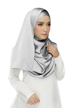 لایه باز موکاپ شال مقنعه روسری مقنعه لبنانی پوشش اسلامی مقنعه اسلامی در رنگ های خاکستری طوسی قرمز از نیم رخ چپ