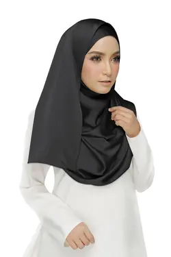 لایه باز موکاپ شال مقنعه روسری مقنعه لبنانی پوشش اسلامی مقنعه اسلامی در رنگ های خاکستری طوسی قرمز از نیم رخ چپ