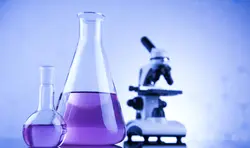 عکس استوک شیشه های آزمایشگاهی