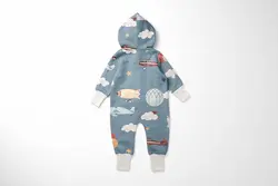 موکاپ لباس سرهمی نوزاد