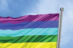 موکاپ پرچم برافراشته روی میله