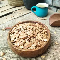 تخمه کدو دو آتیشه