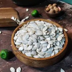 تخمه کدو مرمری خام