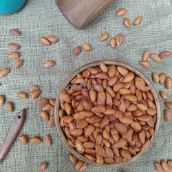 مغز بادام خارجی شور