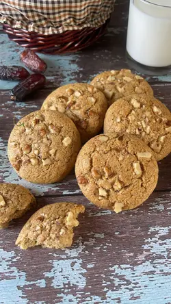 کوکی خرمایی گردویی